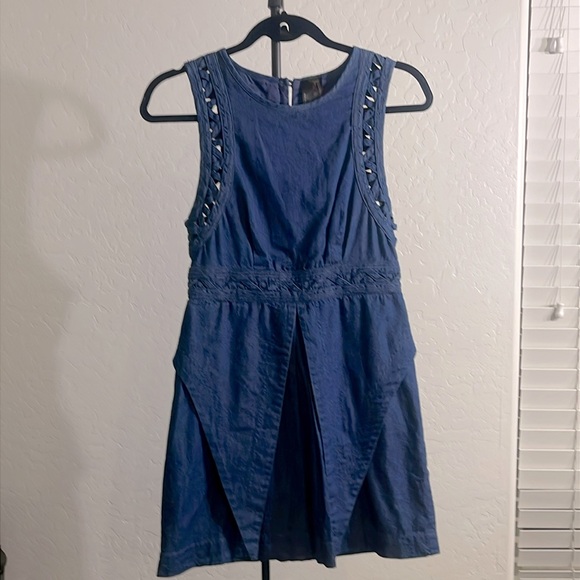 Free People New Romantics Soft Denim Highland Mini Dress  Cut Out Back Size 2 - Picture 3 of 16